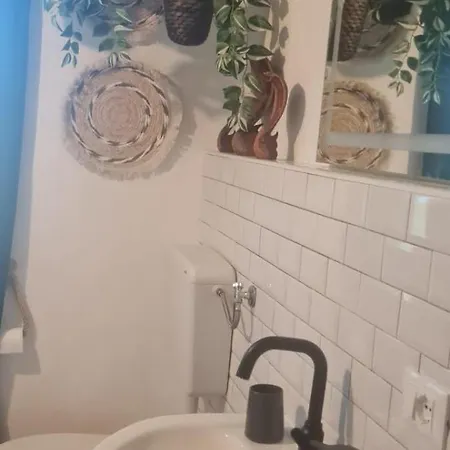 Boblin Blu Oda ve Kahvaltı Maiolo (Piacenza)